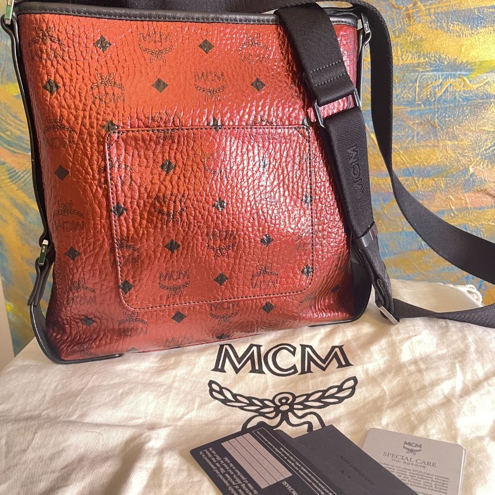 Hand Bags - Picture 7 of 16